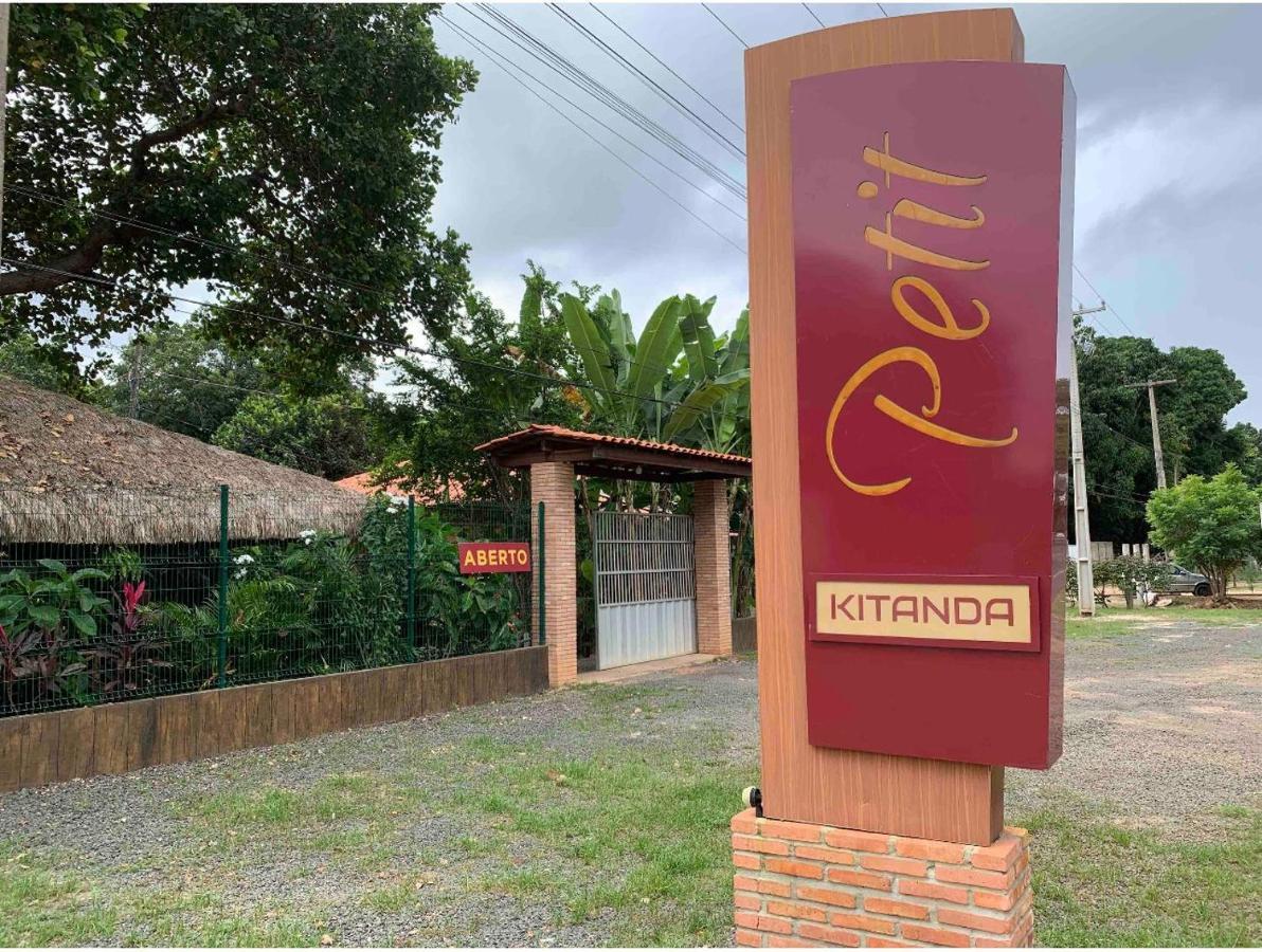 Hotel Kitanda Petit Tucuns  Exterior foto